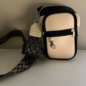 Black and Cream Hydro Crossbody Bag.